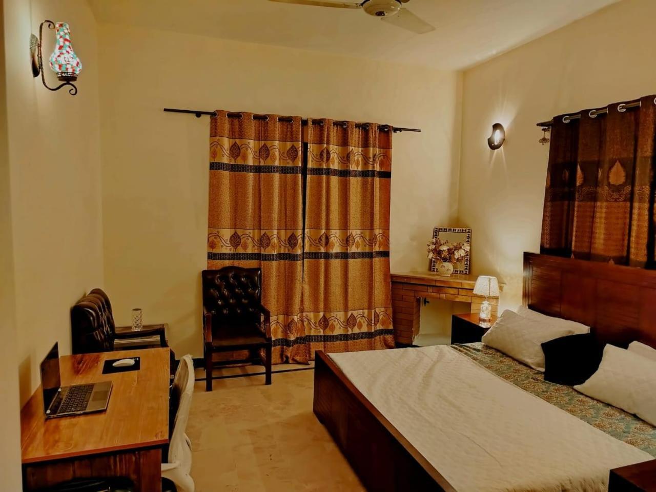 Royal Residential Hotel Исламабад Екстериор снимка